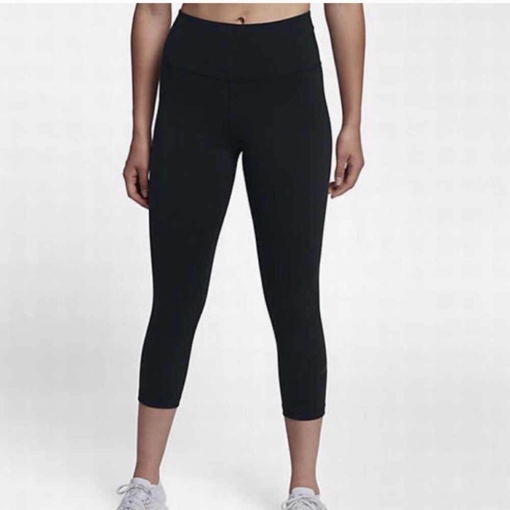Nike Sculpt Lux Crops